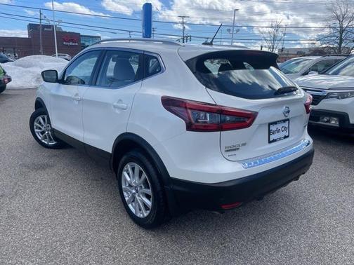 2020 Nissan Rogue Sport SV
