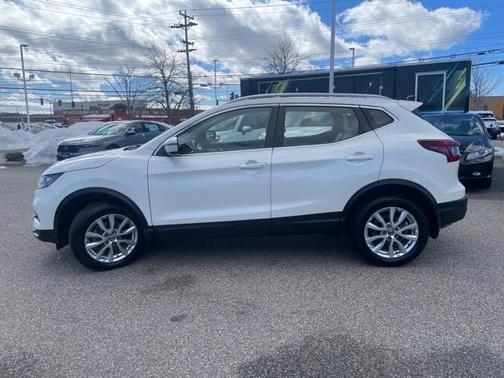 2020 Nissan Rogue Sport SV