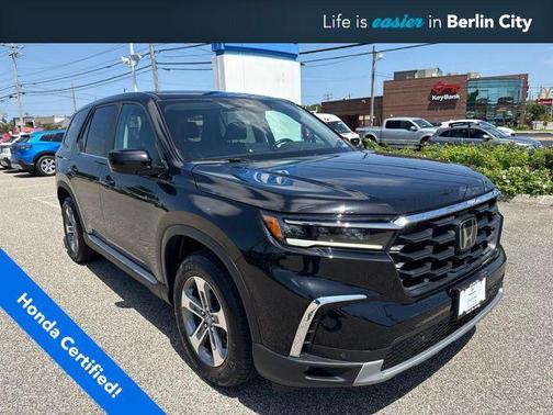 Crystal Black Pearl 2023 Honda Pilot AWD EX-L 7 Passenger