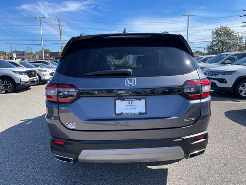 2024 Honda Pilot Elite