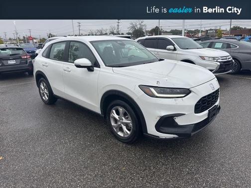 2025 Honda HR-V LX