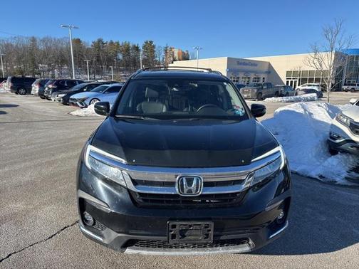 2022 Honda Pilot Touring 8-Passenger