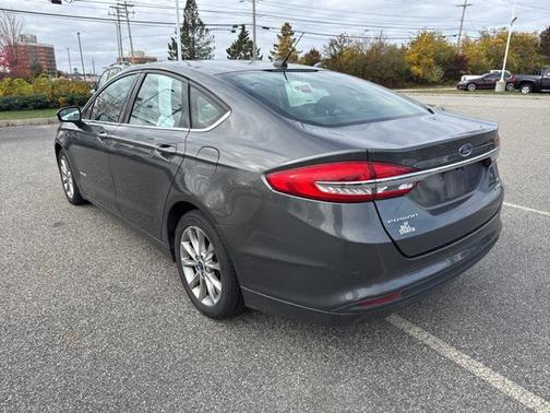 2017 Ford Fusion Hybrid SE
