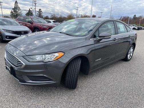 2017 Ford Fusion Hybrid SE