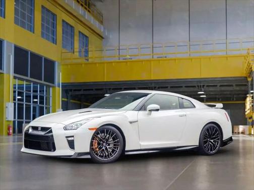 2021 Nissan GT-R Premium Dual-clutch 6-Speed Transmission