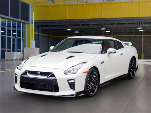 2021 Nissan GT-R Premium Dual-clutch 6-Speed Transmission