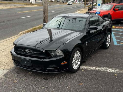 2013 Ford Mustang V6 Premium