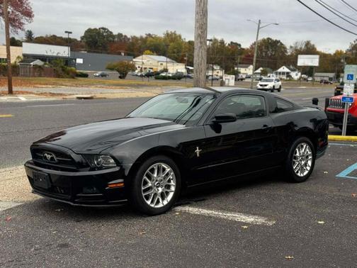 2013 Ford Mustang V6 Premium