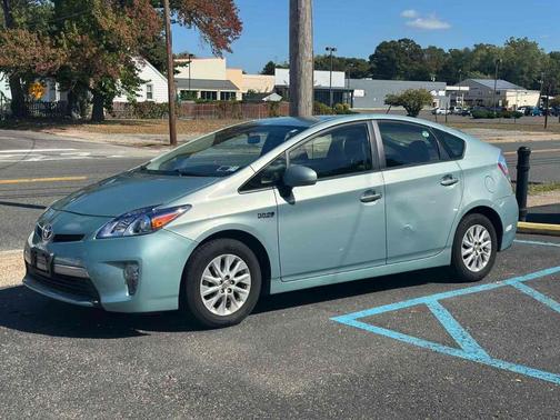 2014 Toyota Prius Plug-in Advanced