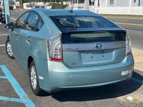 2014 Toyota Prius Plug-in Advanced