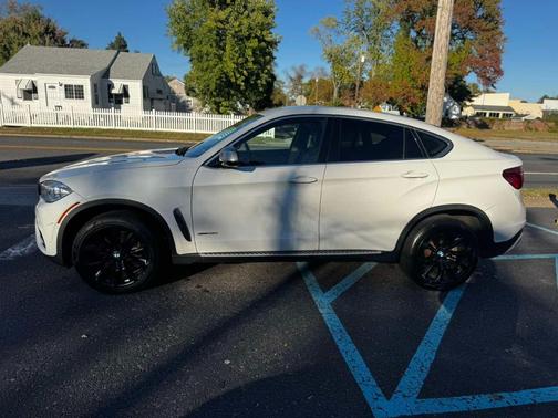 2015 BMW X6 xDrive50i