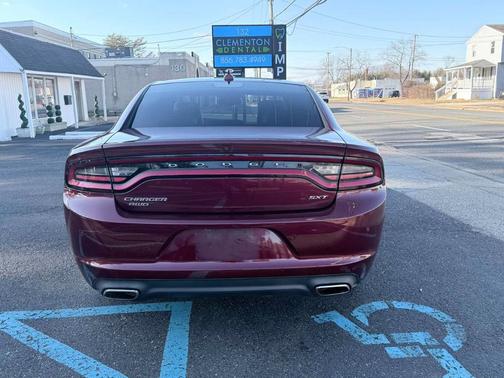2017 Dodge Charger SXT