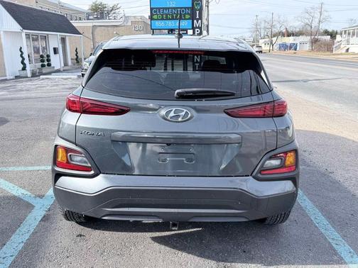 2021 Hyundai KONA SE