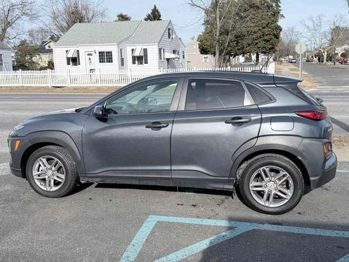 2021 Hyundai KONA SE
