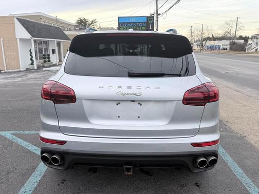 2017 Porsche Cayenne Cayenne S E-Hybrid Platinum Edition