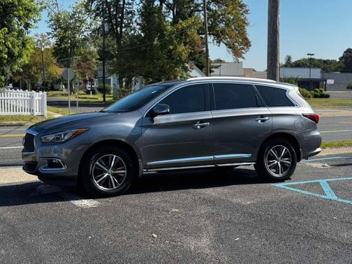 2017 INFINITI QX60 Base