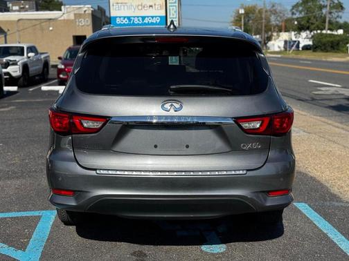 2017 INFINITI QX60 Base