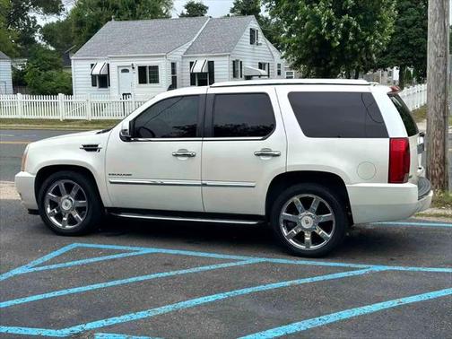 2009 Cadillac Escalade Base