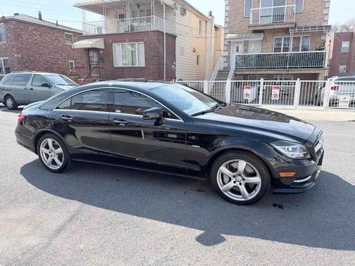 Black 2012 Mercedes-Benz CLS-Class CLS 550 4MATIC