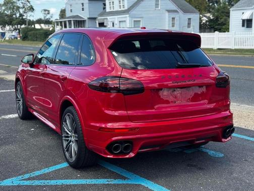 2017 Porsche Cayenne GTS