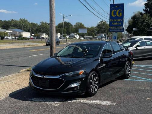 2021 Chevrolet Malibu FWD RS