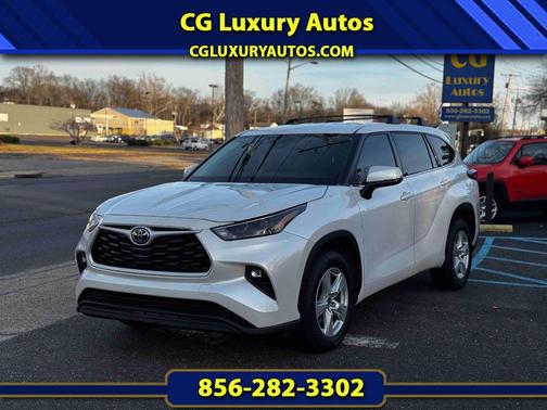 2022 Toyota Highlander Hybrid LE