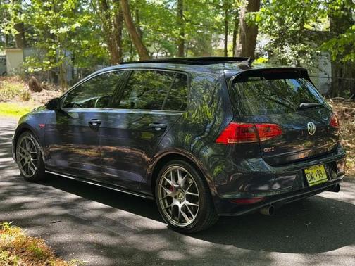 Carbon Steel Gray Metallic 2016 Volkswagen Golf GTI 2.0T Autobahn w/Performance Package 4-Door