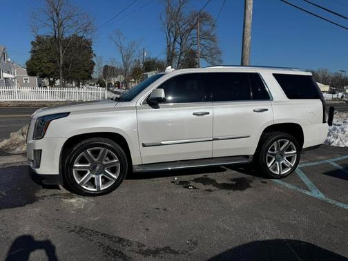 2016 Cadillac Escalade Luxury