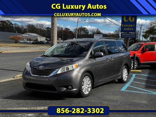 2012 Toyota Sienna XLE