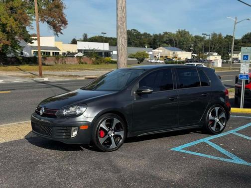 2011 Volkswagen GTI 2.0T Sedan