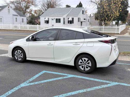 2017 Toyota Prius Four