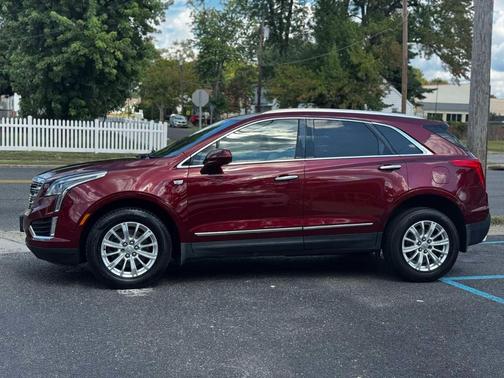 2017 Cadillac XT5 Base