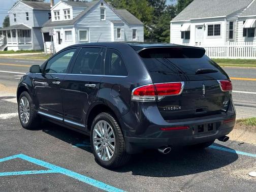 2015 Lincoln MKX Base