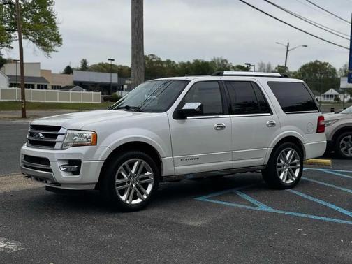 White Platinum Metallic Tri-Coat 2016 Ford Expedition Platinum