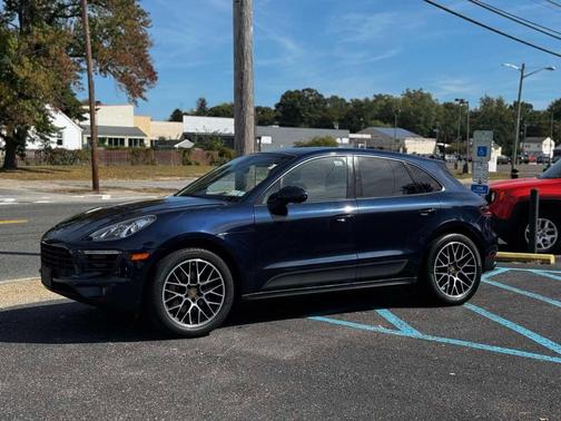 2018 Porsche Macan Sport Edition