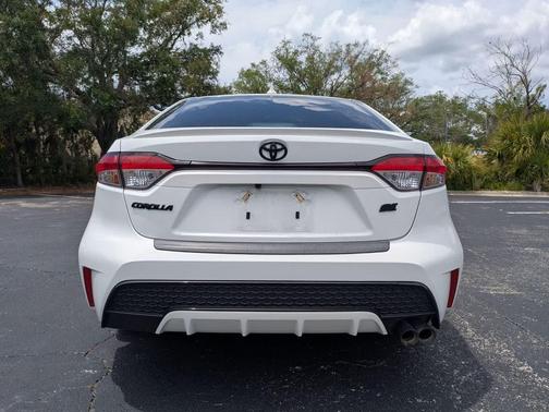 White 2022 Toyota Corolla SE