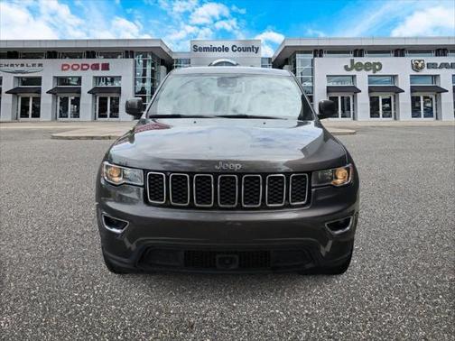 2020 Jeep Grand Cherokee Laredo