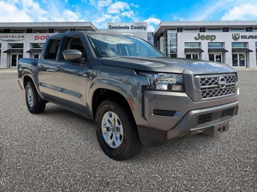 2024 Nissan Frontier SV