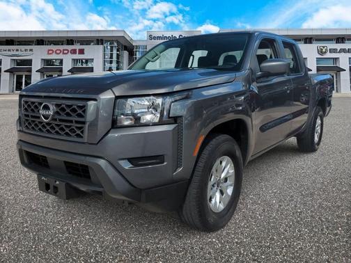 2024 Nissan Frontier SV