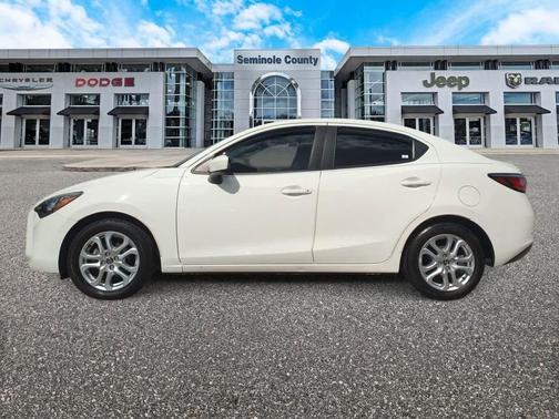 2017 Toyota Yaris iA Base