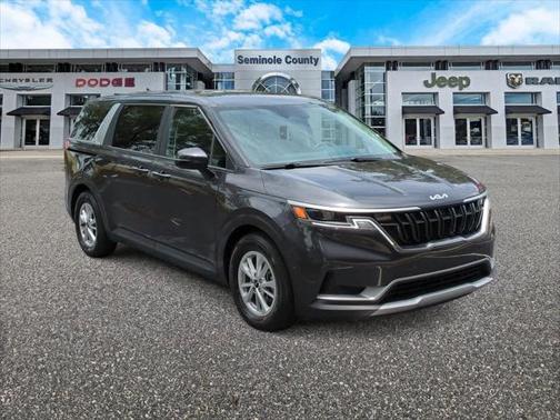 2024 Kia Carnival LX