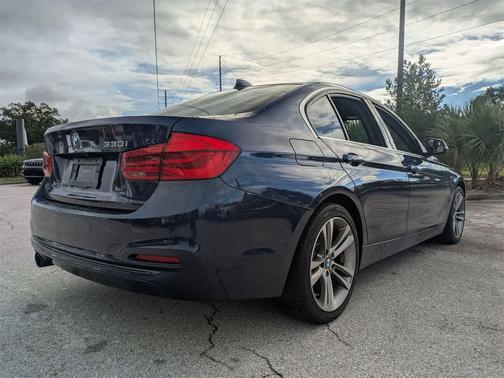 2017 BMW 330 330i