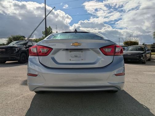 2018 Chevrolet Cruze LS