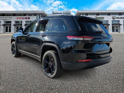 2025 Jeep Grand Cherokee Altitude