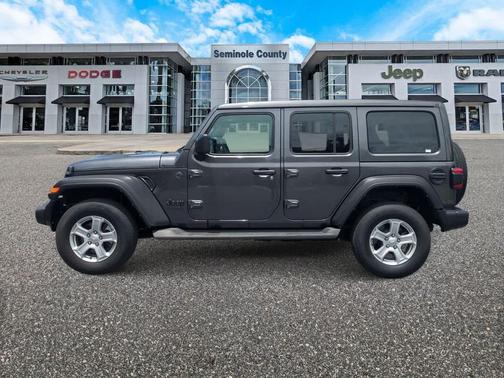 Granite Crystal Metallic Clearcoat 2022 Jeep Wrangler Unlimited Sport