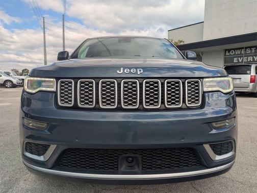2019 Jeep Grand Cherokee Summit