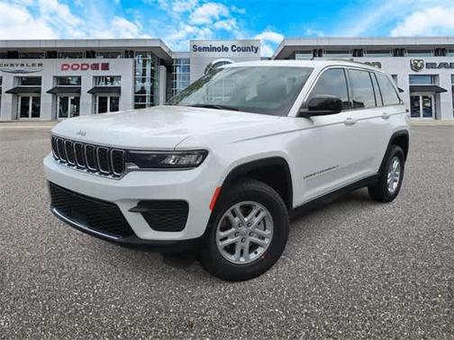 2025 Jeep Grand Cherokee Laredo