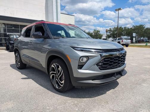 Sterling Gray Metallic 2026 Chevrolet Trailblazer RS