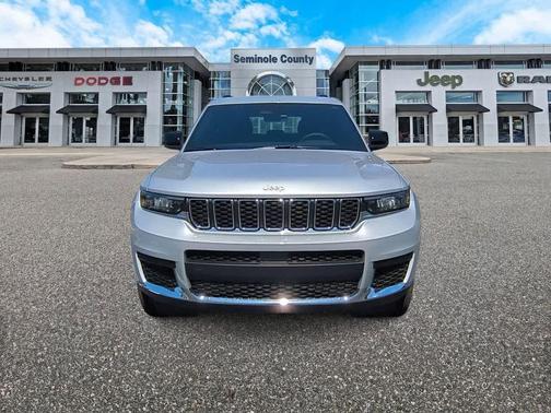 2025 Jeep Grand Cherokee L Laredo