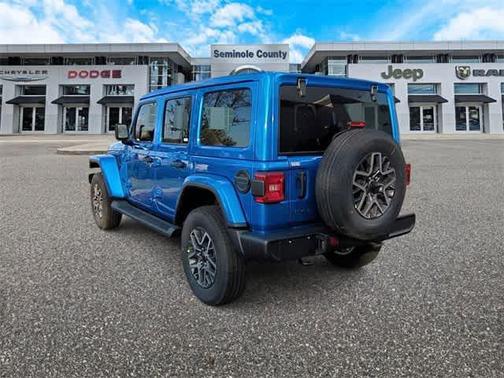 2025 Jeep Wrangler 4-Door Sahara 4x4